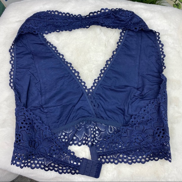 PLUS NAVY LACE HALTER STRETCH BRALETTE 1X 2X 3X - Picture 4 of 12